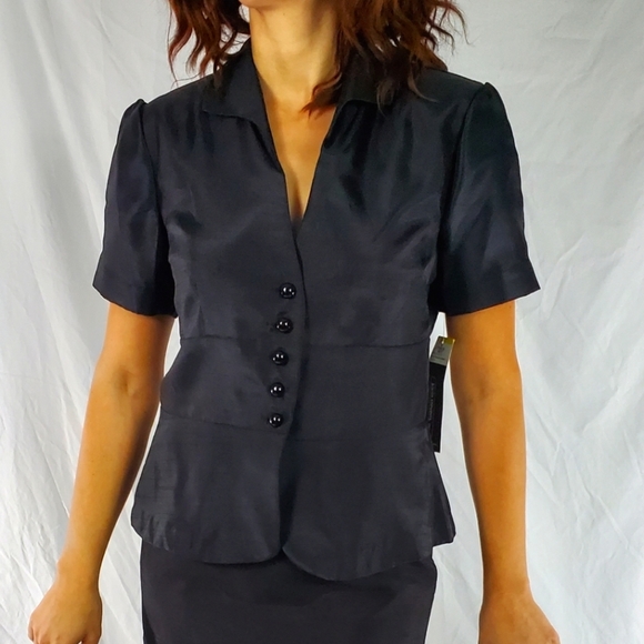 karin stevens Jackets & Blazers - Karin Stevens short sleeve button up blazer